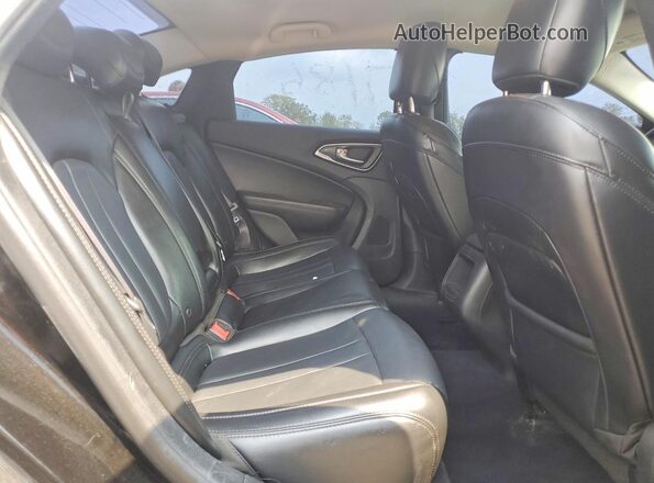 1C3CCCAB8HN507186 2017 CHRYSLER 200 Черный Вид задних сидений