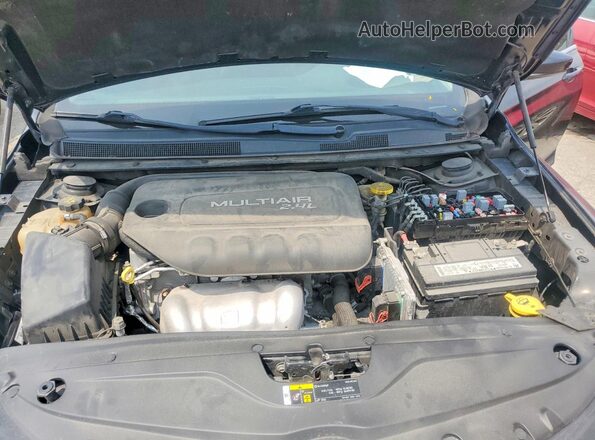 1C3CCCAB8HN507186 2017 CHRYSLER 200 Черный Вид задней части салона