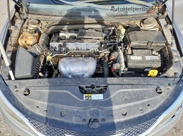 1C3CCCAB9GN102954 2016 CHRYSLER 200 Silver Widok wnętrza z tyłu