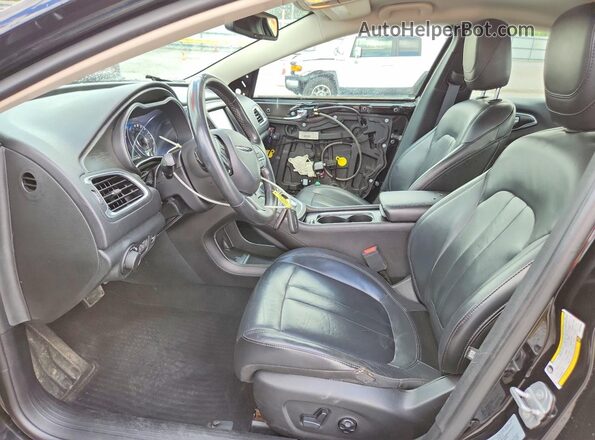 1C3CCCABXHN505360 2017 CHRYSLER 200 Черный Вид салона спереди