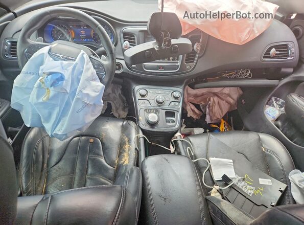 1C3CCCBB5GN122455 2016 CHRYSLER 200 Maroon Dashboard view