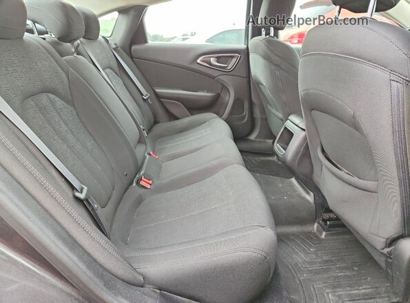 1C3CCCFB8HN504362 2017 CHRYSLER 200 Gray Вид задніх сидінь