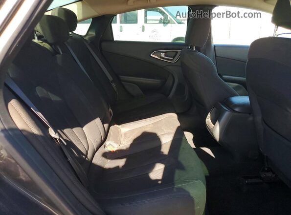 1C3CCCFBXHN502452 2017 CHRYSLER 200 Gray Вид задніх сидінь