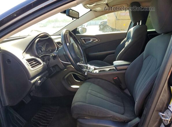 1C3CCCFBXHN502452 2017 CHRYSLER 200 Gray Вид салону спереду