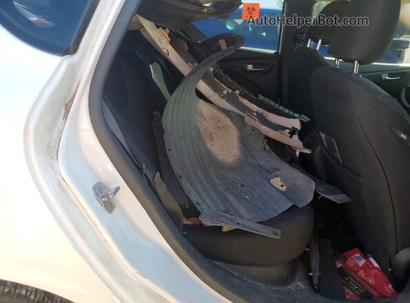 1C3CDFAA4GD529826 2016 DODGE DART White Rear seats view