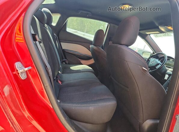 1C3CDFBB9GD607461 2016 DODGE DART Red Vista de los asientos traseros