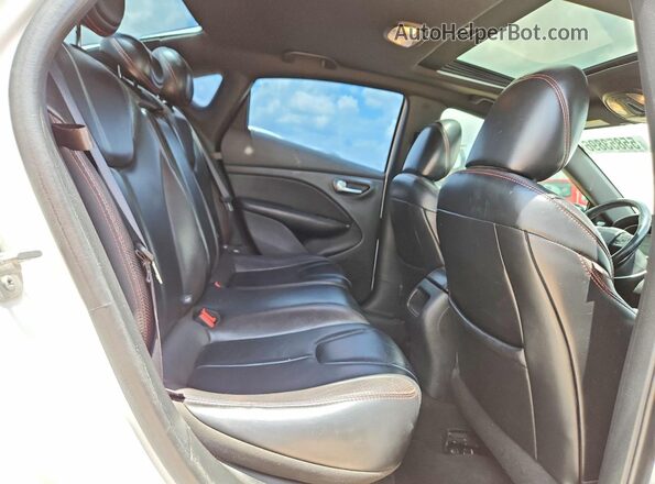 1C3CDFEB2GD584858 2016 DODGE DART Белый Вид задних сидений