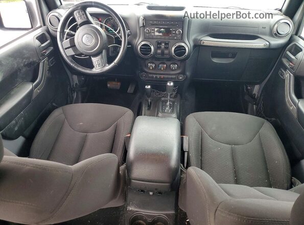 1C4AJWAG5GL130817 2016 JEEP WRANGLER Серый Вид панели приборов