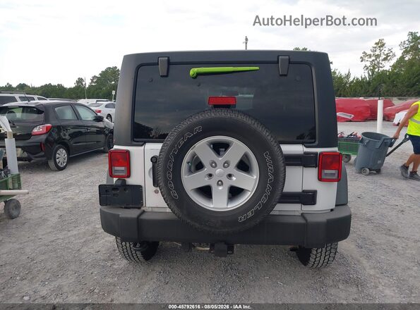 1C4BJWDG0GL196983 2016 JEEP WRANGLER UNLIMITED White 