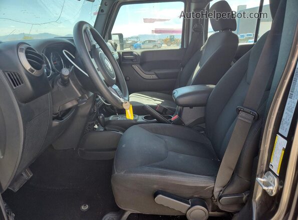 1C4BJWDG0GL312151 2016 JEEP WRANGLER Серый Вид салона спереди