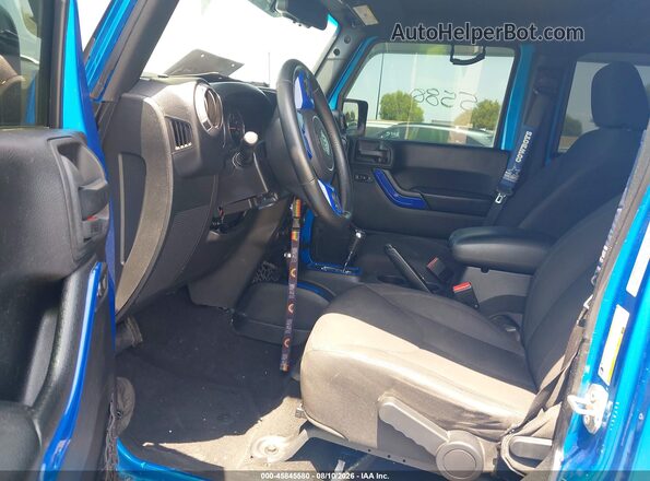 1C4BJWDG1GL215315 2016 JEEP WRANGLER UNLIMITED Blue Սալոնի դիմացի տեսք
