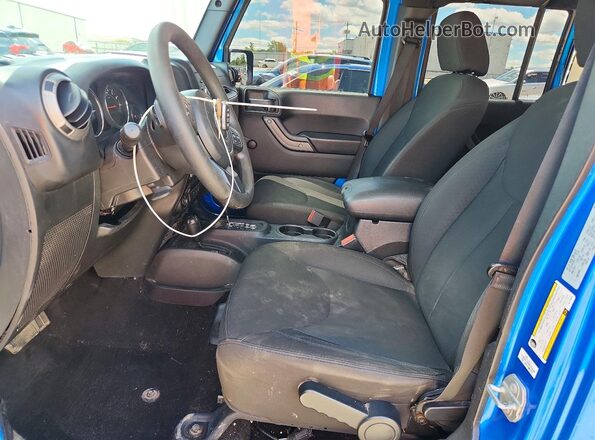 1C4BJWDG1GL270928 2016 JEEP WRANGLER Blue Vista interior delantera