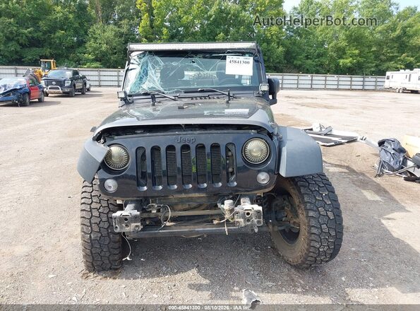 1C4BJWDG1JL850882 2018 JEEP WRANGLER Silver Rear interior view