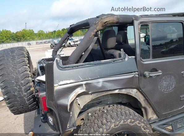 1C4BJWDG1JL850882 2018 JEEP WRANGLER Silver Front view