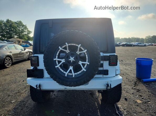 1C4BJWDG2GL309266 2016 JEEP WRANGLER White უკანა ხედი