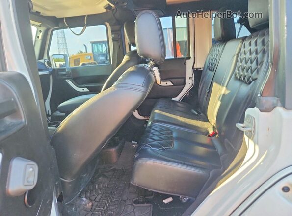 1C4BJWDG2GL309266 2016 JEEP WRANGLER White უკანა სალონის ხედი