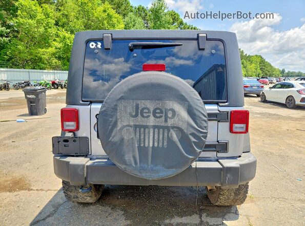 1C4BJWDG2HL649325 2017 JEEP WRANGLER Silver უკანა ხედი