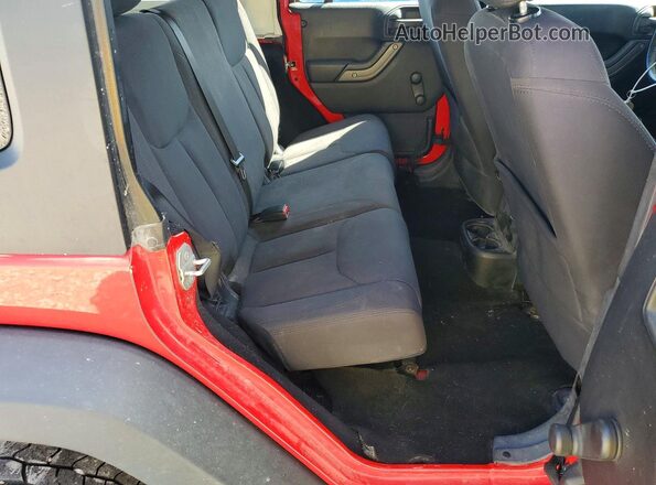 1C4BJWDG3GL155747 2016 JEEP WRANGLER Red Widok tylnych siedzeń