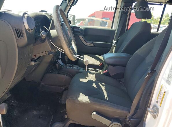 1C4BJWDG3GL170989 2016 JEEP WRANGLER White Widok wnętrza z przodu