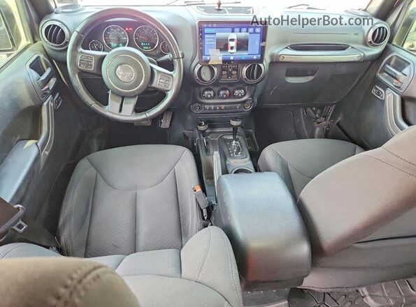 1C4BJWDG3JL851046 2018 JEEP WRANGLER Gray Widok deski rozdzielczej
