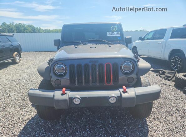 1C4BJWDG3JL851046 2018 JEEP WRANGLER Gray Widok z przodu