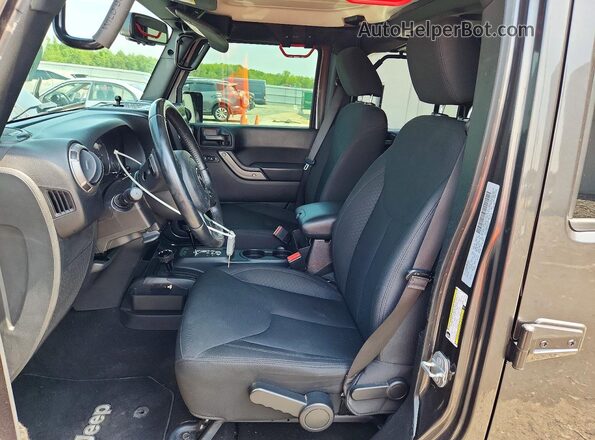 1C4BJWDG3JL851046 2018 JEEP WRANGLER Gray Widok wnętrza z przodu
