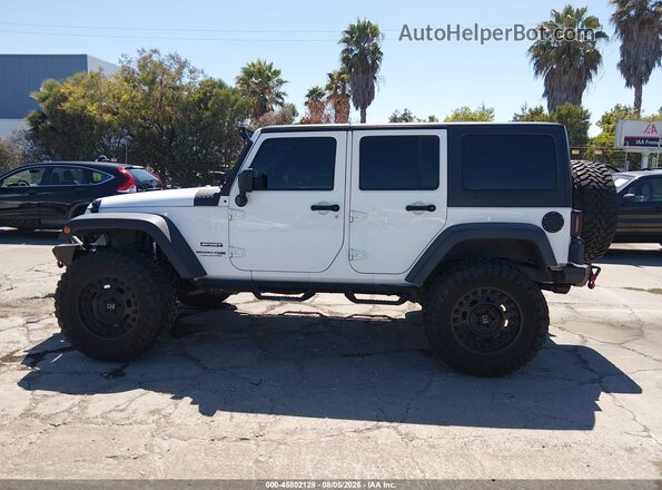 1C4BJWDG4JL831081 2018 JEEP WRANGLER White 360 interior view