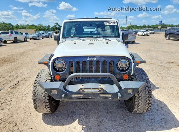 1C4BJWDG5GL150677 2016 JEEP WRANGLER White წინა ხედი