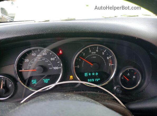 1C4BJWDG5HL513769 2017 JEEP WRANGLER Green Սարքավորումների վահանակի տեսք