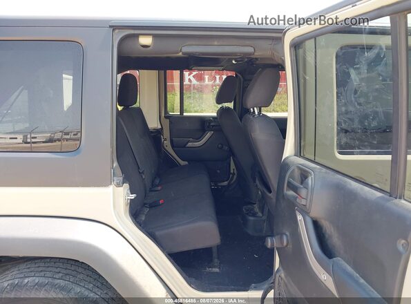 1C4BJWDG5JL858385 2018 JEEP WRANGLER Cream Widok naklejki z numerem VIN