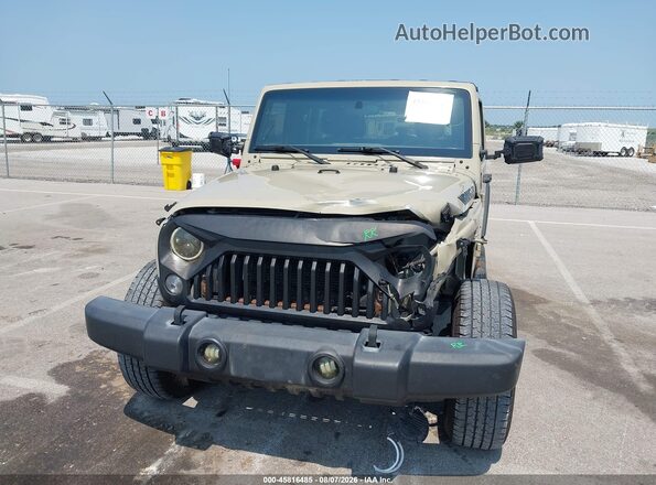 1C4BJWDG5JL858385 2018 JEEP WRANGLER Cream Widok z przodu