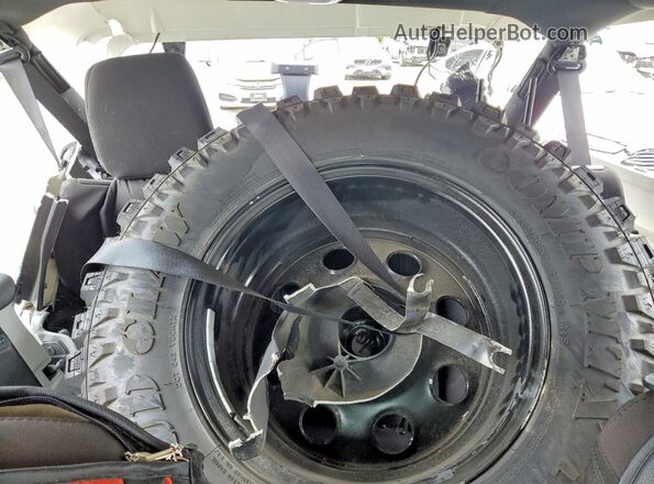 1C4BJWDG6HL554881 2017 JEEP WRANGLER White Հետևի նստատեղերի տեսք