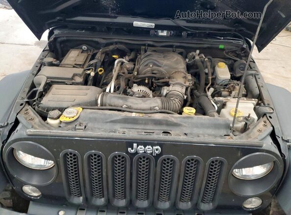 1C4BJWDG6JL914060 2018 JEEP WRANGLER Black Widok komory silnika