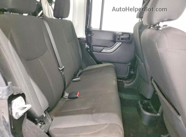 1C4BJWDG6JL914060 2018 JEEP WRANGLER Black Widok wnętrza z tyłu