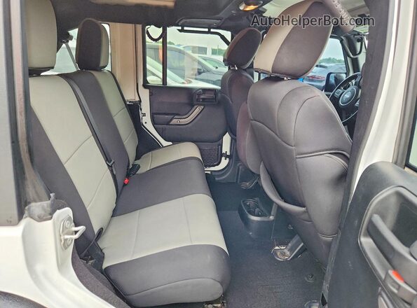 1C4BJWDG7JL809057 2018 JEEP WRANGLER Белый Вид задних сидений