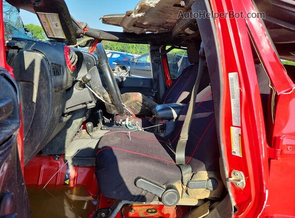 1C4BJWDG8GL146963 2016 JEEP WRANGLER Red Front interior view
