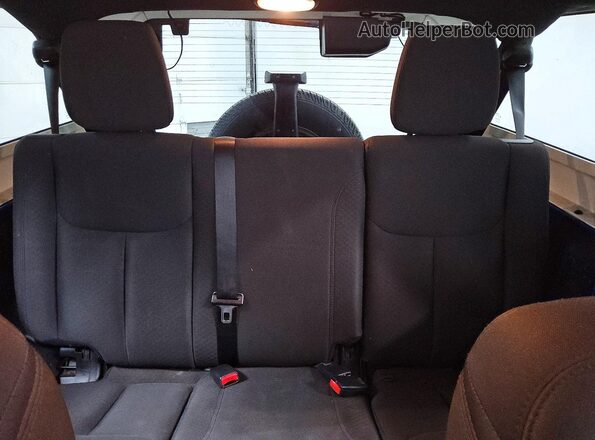 1C4BJWDG9GL179261 2016 JEEP WRANGLER Blue Vista de los asientos traseros