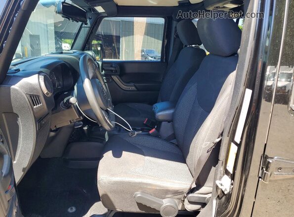 1C4BJWDG9GL189658 2016 JEEP WRANGLER Черный Вид салона спереди