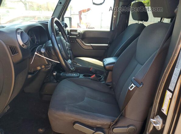 1C4BJWDG9HL662945 2017 JEEP WRANGLER Charcoal Widok wnętrza z przodu