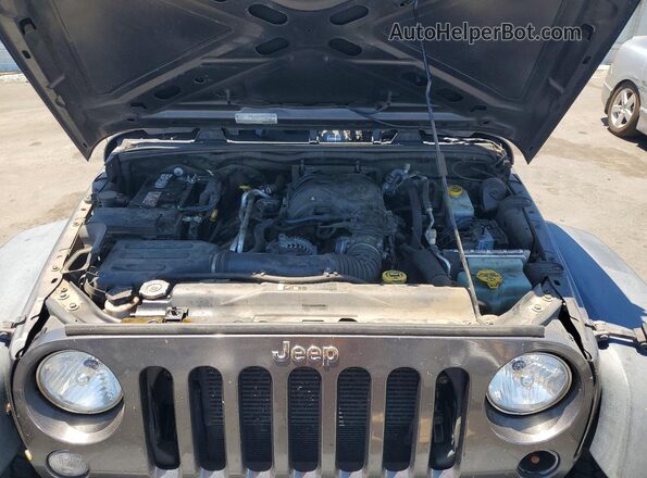 1C4BJWDG9HL662945 2017 JEEP WRANGLER Charcoal Widok komory silnika