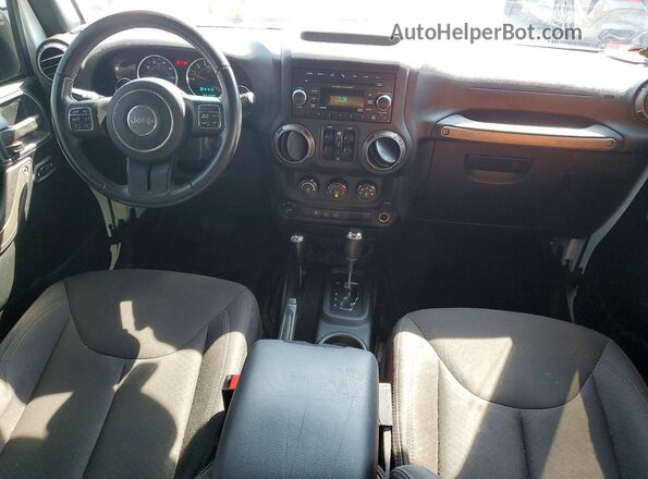 1C4BJWDGXJL835779 2018 JEEP WRANGLER White Առջևի վահանակի տեսք