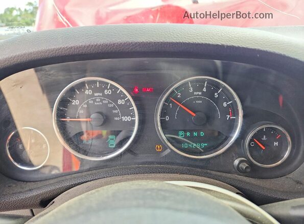 1C4BJWDGXJL835846 2018 JEEP WRANGLER Red Instrument cluster view
