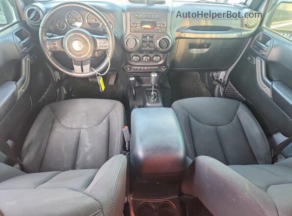 1C4BJWDGXJL859726 2018 JEEP WRANGLER Gray Вид панелі приладів