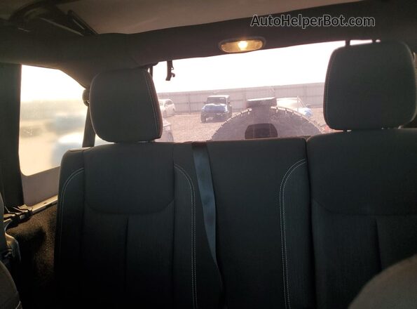 1C4BJWEG2GL297926 2016 JEEP WRANGLER Серебряный Вид задних сидений
