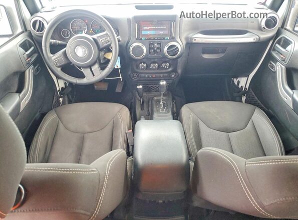 1C4BJWEG5HL655229 2017 JEEP WRANGLER White Առջևի վահանակի տեսք