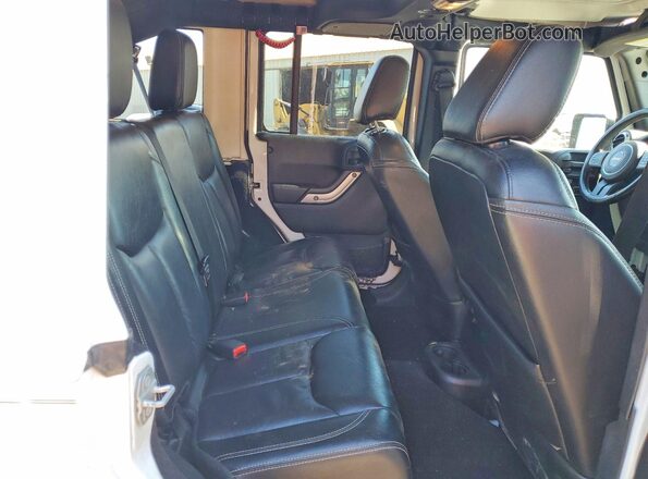 1C4BJWEG6GL261043 2016 JEEP WRANGLER White Vista de los asientos traseros