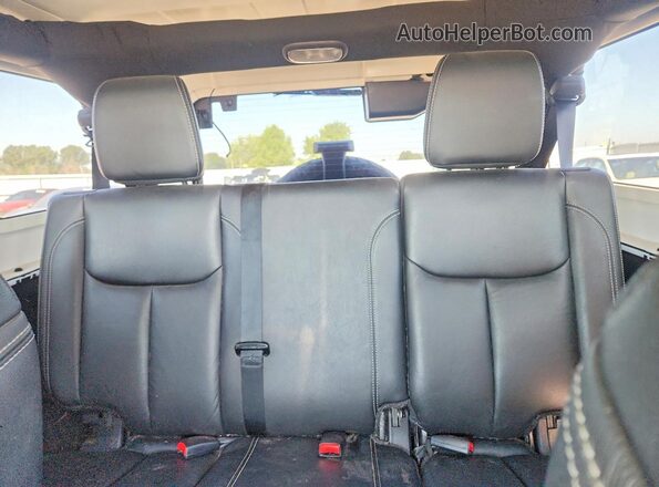 1C4BJWEG7GL154146 2016 JEEP WRANGLER White Widok tylnych siedzeń