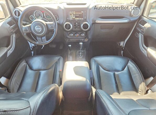 1C4BJWEG7GL154146 2016 JEEP WRANGLER White Widok deski rozdzielczej