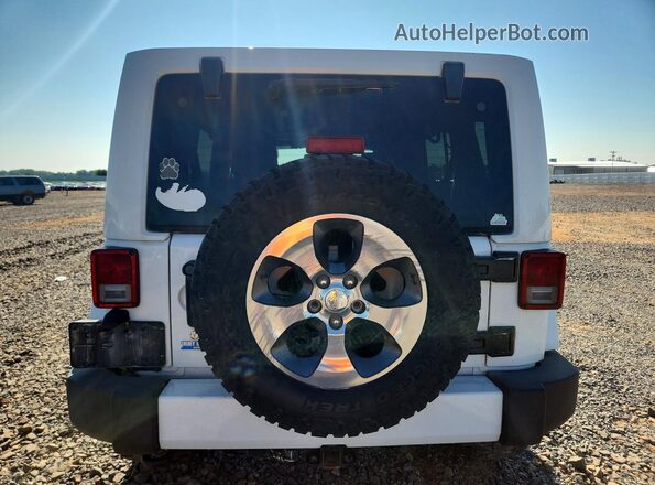1C4BJWEG7GL154146 2016 JEEP WRANGLER White Widok z tyłu