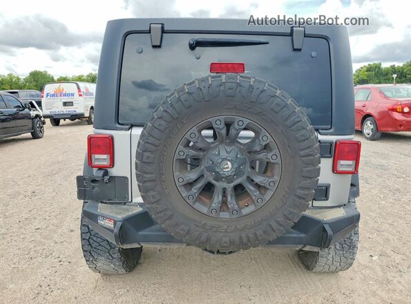 1C4BJWEG7JL845605 2018 JEEP WRANGLER Silver Widok z tyłu